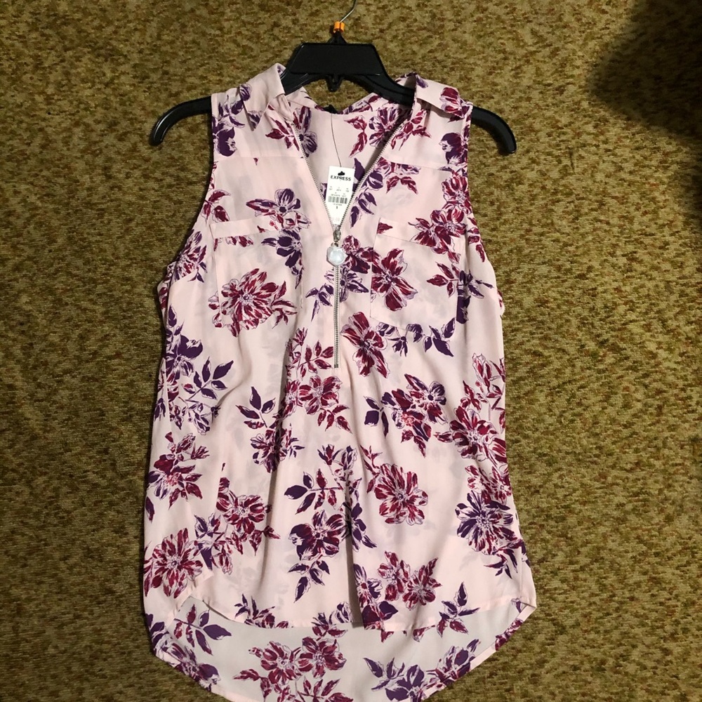Express Sleeveless Blouse Size Small nwt